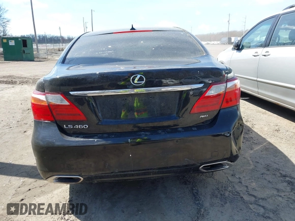 2011 Lexus LS 460 z VIN JTHCL5EF2B5010516, wystawiony jako IAAI lot #41930484 z przebiegiem 211 739 mil mil oraz . Historia ofert i sprzedaży dostępna na DreamBid. Obrazek 16.