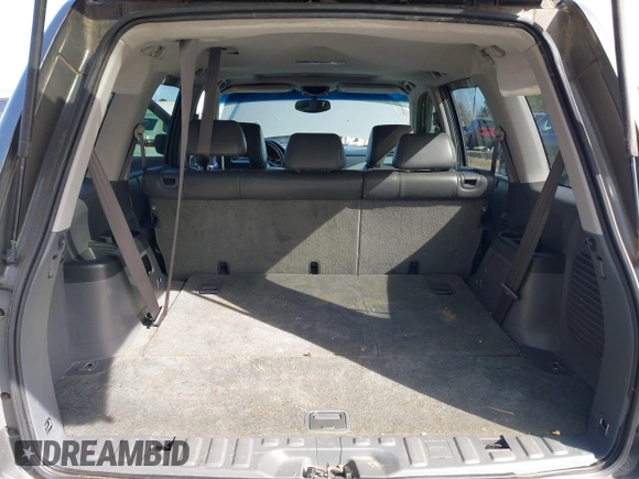 2007 Honda Pilot EX-L with VIN 5FNYF28737B001928, listed as a IAAI auction lot 41311134 with 243,870 mi miles. Bid and sale history available at carsss.com. Image 17.