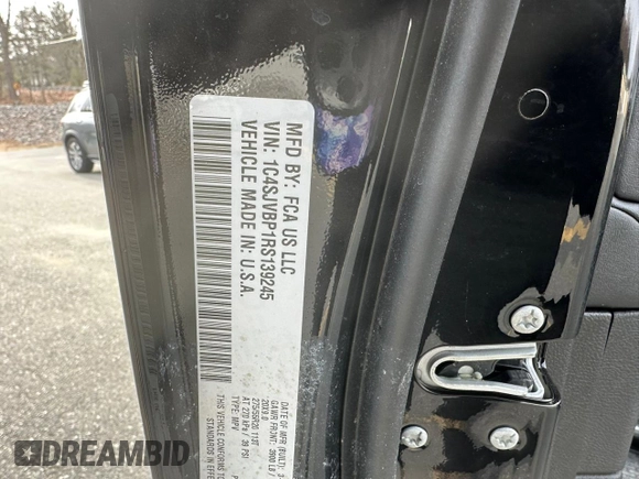 2024 Jeep Wagoneer Series II Carbide with VIN 1C4SJVBP1RS139245, listed as a Copart auction lot 87844025 with 13,921 mi miles and Salvage Title. Bid and sale history available at DreamBid. Image 10.