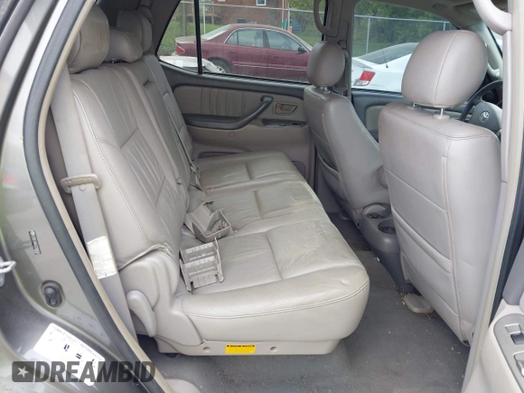 2007 Toyota Sequoia Limited with VIN 5TDBT48A57S292630, listed as a IAAI auction lot 42123231 with 245,692 mi miles and . Bid and sale history available at DreamBid. Image 8.