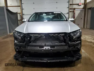 2025 Toyota Camry LE z VIN 4T1DAACKXSU004632, wystawiony jako Copart lot #57882405 z przebiegiem 20 824 mil mil oraz Szkoda całkowita • Salvage title. Historia ofert i sprzedaży dostępna na DreamBid. Obrazek 5.