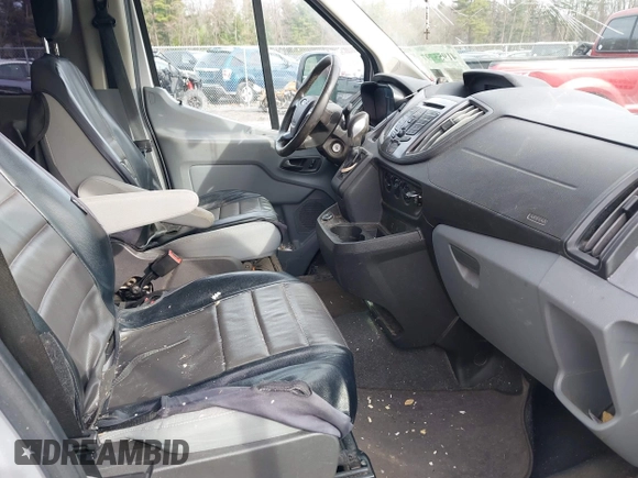2017 Ford Transit Passenger XL z VIN 1FBAX2CG0HKA88590, wystawiony jako IAAI lot #41955797 z przebiegiem 135 287 mil mil oraz . Historia ofert i sprzedaży dostępna na DreamBid. Obrazek 5.