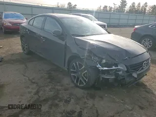 2017 Volvo S60 Dynamic z VIN YV140MTL9H2428352, wystawiony jako Copart lot #45787525 z przebiegiem 58 397 mil mil oraz Szkoda całkowita • Salvage title. Historia ofert i sprzedaży dostępna na DreamBid. Obrazek 11.