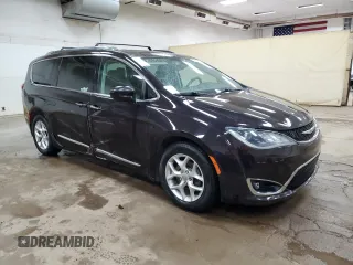 2017 Chrysler Pacifica Touring L Plus with VIN 2C4RC1EG6HR559922, listed as a Copart auction lot 53057505 with 131,322 mi miles and Clean Title. Bid and sale history available at DreamBid. Image 4.