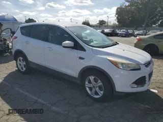 2013 Ford Escape SE z VIN 1FMCU0GX7DUC48180, wystawiony jako Copart lot #47771965 z przebiegiem Nie podano mil oraz Czysty tytuł • Clean title. Historia ofert i sprzedaży dostępna na DreamBid. Obrazek 4.