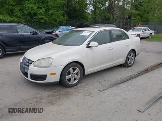 2008 Volkswagen Jetta SE with VIN 3VWRZ81K08M093880, listed as a IAAI auction lot 42273895 with 266,962 mi miles and . Bid and sale history available at DreamBid. Image 2.
