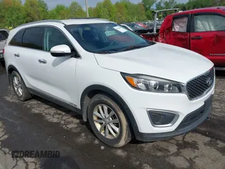 2017 Kia Sorento LX with VIN 5XYPGDA54HG221439, listed as a IAAI auction lot 42218760 with 152,475 mi miles and . Bid and sale history available at carsss.com. Image 1.