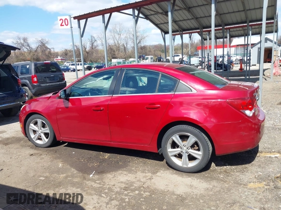 2014 Chevrolet Cruze 2LT z VIN 1G1PE5SB2E7123236, wystawiony jako IAAI lot #41882768 z przebiegiem 123 311 mil mil oraz . Historia ofert i sprzedaży dostępna na DreamBid. Obrazek 14.