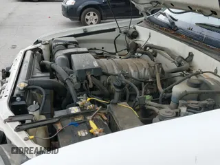 2002 Toyota Tundra SR5 z VIN 5TBRT34142S297981, wystawiony jako IAAI lot #42410163 z przebiegiem 214 216 mil mil oraz . Historia ofert i sprzedaży dostępna na DreamBid. Obrazek 12.