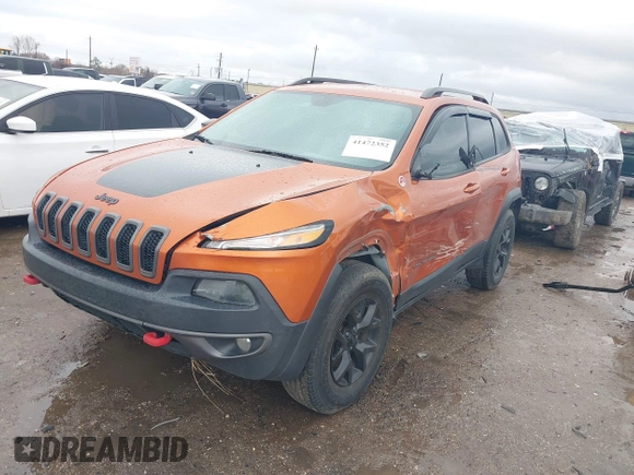 2016 Jeep Cherokee Trailhawk z VIN 1C4PJMBS0GW155379, wystawiony jako IAAI lot #41472352 z przebiegiem 116 036 mil mil oraz . Historia ofert i sprzedaży dostępna na DreamBid. Obrazek 17.