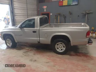 2001 Dodge Dakota with VIN 1B7GG26X21S118759, listed as a IAAI auction lot 41943297 with 156,372 mi miles and . Bid and sale history available at carsss.com. Image 14.