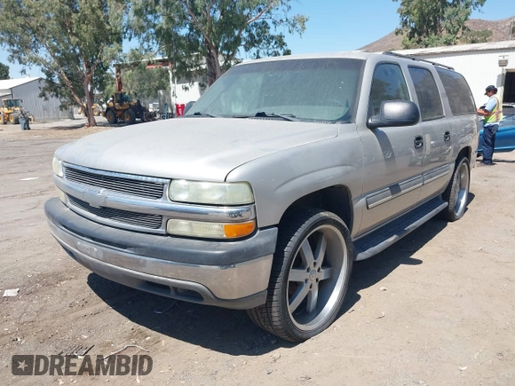 2004 Chevrolet Suburban LS with VIN 3GNEC16Z84G226272, listed as a IAAI auction lot 42603442 with 217,618 mi miles and . Bid and sale history available at DreamBid. Image 2.