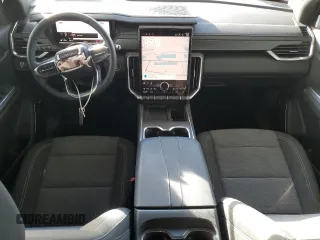 2025 GMC Acadia AWD Elevation z VIN 1GKENNRS0SJ147963, wystawiony jako Copart lot #46692185 z przebiegiem 2 767 mil mil oraz Czysty tytuł • Clean title. Historia ofert i sprzedaży dostępna na DreamBid. Obrazek 8.