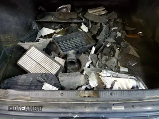 1998 Honda Accord EX z VIN 1HGCG5555WA095959, wystawiony jako Copart lot #86328854 z przebiegiem 252 058 mil mil oraz Szkoda całkowita • Salvage title. Historia ofert i sprzedaży dostępna na DreamBid. Obrazek 14.