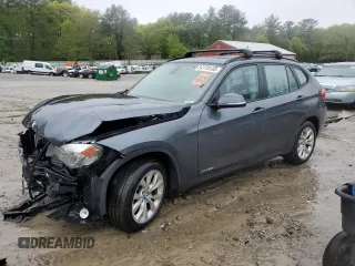2014 BMW X1 xDrive28i z VIN WBAVL1C5XEVY22872, wystawiony jako Copart lot #54170135 z przebiegiem 93 214 mil mil oraz Tytuł czysty. Historia ofert i sprzedaży dostępna na DreamBid. Obrazek 1.