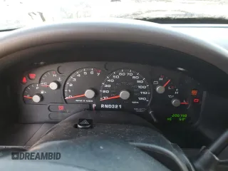 2003 Ford Explorer XLT with VIN 1FMZU63K63UA15672, listed as a Copart auction lot 83299534 with 200,790 mi miles and Clean title. Bid and sale history available at DreamBid. Image 9.