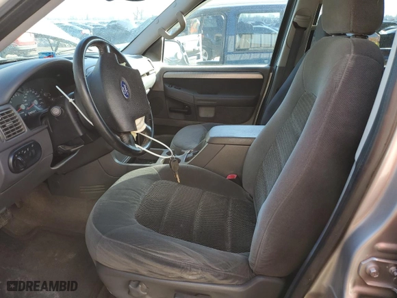 2003 Ford Explorer XLT with VIN 1FMZU73KX3ZA66343, listed as a Copart auction lot 42729383 with 209,117 mi miles and Non Repairable. Bid and sale history available at carsss.com. Image 7.