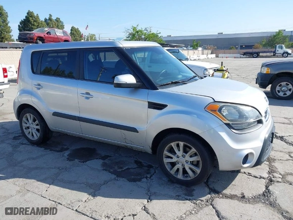 2012 Kia Soul + with VIN KNDJT2A62C7370341, listed as a IAAI auction lot 42102484 with 67,116 mi miles. Bid and sale history available at carsss.com. Image 1.