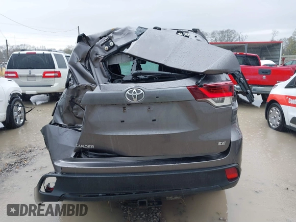 2019 Toyota Highlander SE с VIN 5TDKZRFH6KS566163, выставлен на аукционе IAAI как лот 41714920 с пробегом 87 132 миль миль и . История ставок и продаж доступна на DreamBid. Изображение 17.