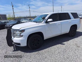 2020 Chevrolet Tahoe Commercial z VIN 1GNSKDEC0LR188426, wystawiony jako Copart lot #55089725 z przebiegiem 137 084 mil mil oraz Czysty tytuł • Clean title. Historia ofert i sprzedaży dostępna na DreamBid. Obrazek 1.