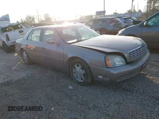 2004 Cadillac DeVille z VIN 1G6KD54Y54U198733, wystawiony jako IAAI lot #41085018 z przebiegiem Nie podano mil oraz . Historia ofert i sprzedaży dostępna na DreamBid. Obrazek 1.