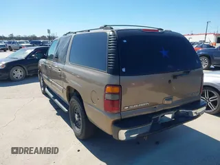 2003 Chevrolet Suburban LT with VIN 1GNEC16Z23J182041, listed as a IAAI auction lot 41731802 with 251,806 mi miles. Bid and sale history available at carsss.com. Image 3.