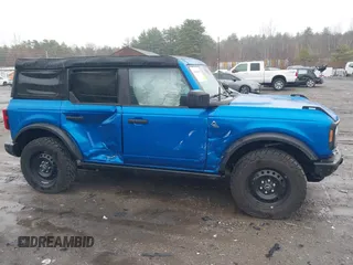 2023 Ford Bronco с VIN 1FMDE5BH8PLB71229, выставлен на аукционе IAAI как лот 41968202 с пробегом 12 855 миль миль и . История ставок и продаж доступна на DreamBid. Изображение 13.