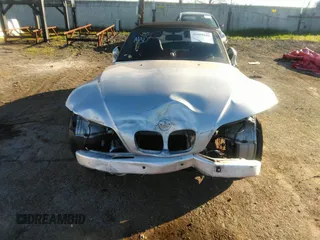 1997 BMW 3 Series 2.8L with VIN 4USCJ3321VLC07637, listed as a IAAI auction lot 41609688 with 105,356 mi miles. Bid and sale history available at carsss.com. Image 13.