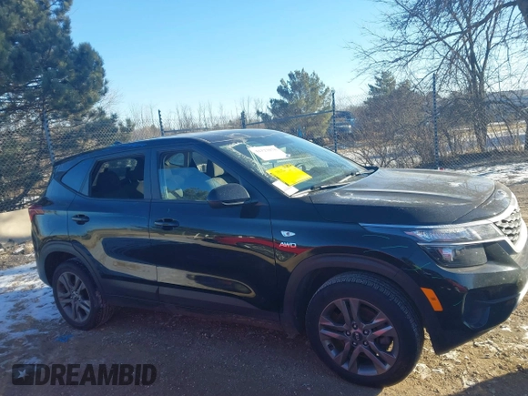 2021 Kia Seltos LX with VIN KNDEPCAA1M7229729, listed as a IAAI auction lot 41322078 with 49,297 mi miles. Bid and sale history available at carsss.com. Image 13.