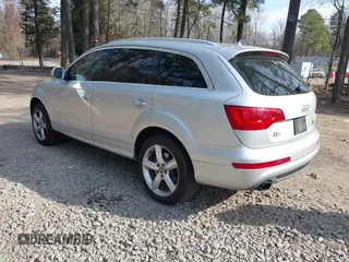 2015 Audi Q7 3.0T S line Prestige with VIN WA1DGAFE9FD001990, listed as a IAAI auction lot 41704132 with 108,118 mi miles. Bid and sale history available at carsss.com. Image 3.