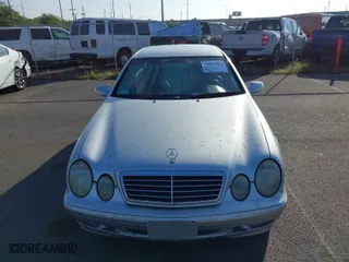 2001 Mercedes-Benz CLK-Class with VIN WDBLJ65G11F177186, listed as a IAAI auction lot 41583912 with 1 mi miles. Bid and sale history available at carsss.com. Image 6.