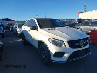 2017 Mercedes-Benz GLE 43 AMG z VIN 4JGED6EB1HA070261, wystawiony jako IAAI lot #41634251 z przebiegiem 85 000 mil mil oraz . Historia ofert i sprzedaży dostępna na DreamBid. Obrazek 1.