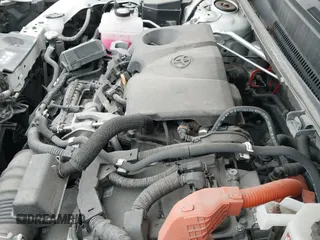 2021 Toyota RAV4 Hybrid XSE z VIN 4T3E6RFVXMU032368, wystawiony jako IAAI lot #41358963 z przebiegiem 69 337 mil mil oraz . Historia ofert i sprzedaży dostępna na DreamBid. Obrazek 19.