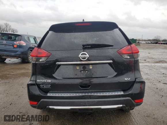 2017 Nissan Rogue SV z VIN 5N1AT2MT9HC879208, wystawiony jako Copart lot #50619795 z przebiegiem 110 991 mil mil oraz Szkoda całkowita • Salvage title. Historia ofert i sprzedaży dostępna na DreamBid. Obrazek 6.