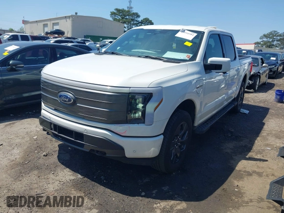 2022 Ford F-150 Lightning Pro z VIN 1FTVW1EL3NWG16227, wystawiony jako IAAI lot #41994584 z przebiegiem 23 341 mil mil oraz . Historia ofert i sprzedaży dostępna na DreamBid. Obrazek 19.