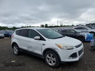 2013 Ford Escape SE с VIN 1FMCU0GX4DUD17567, выставлен на аукционе Copart как лот 57110625 с пробегом 163 597 миль миль и Списание • Salvage title. История ставок и продаж доступна на DreamBid. Изображение 4.