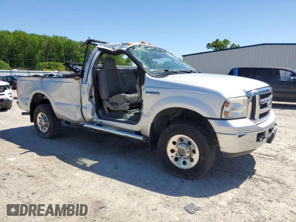 2006 Ford F-250 XL with VIN 1FTNF21576EB65386, listed as a Copart auction lot 54137515 with 112,244 mi miles and Salvage title. Bid and sale history available at DreamBid. Image 4.