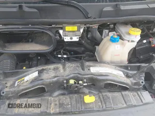 2025 Ram ProMaster Cargo Tradesman z VIN 3C6LRVCG3SE511745, wystawiony jako IAAI lot #42292880 z przebiegiem 37 500 mil mil oraz . Historia ofert i sprzedaży dostępna na DreamBid. Obrazek 10.