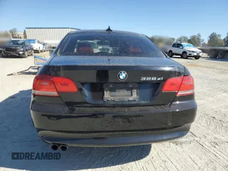 2008 BMW 3 Series 328xi z VIN WBAWV53528P079090, wystawiony jako Copart lot #76663544 z przebiegiem 167 919 mil mil oraz Szkoda całkowita • Salvage title. Historia ofert i sprzedaży dostępna na DreamBid. Obrazek 6.