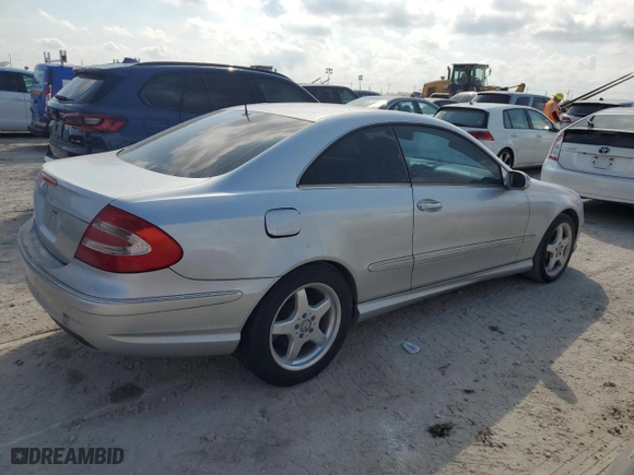 2004 Mercedes-Benz CLK-Class 5.0L with VIN WDBTJ75J44F066718, listed as a Copart auction lot 76339294 with 0 mi miles and Clean Title. Bid and sale history available at carsss.com. Image 3.