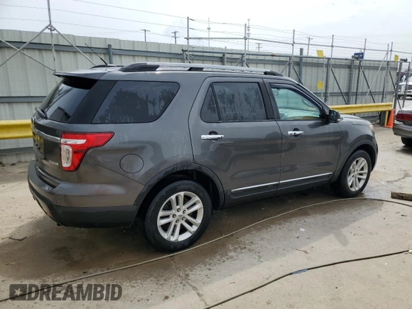 2015 Ford Explorer XLT with VIN 1FM5K7D87FGC53272, listed as a Copart auction lot 53465955 with 180,210 mi miles and Salvage Title. Bid and sale history available at DreamBid. Image 3.
