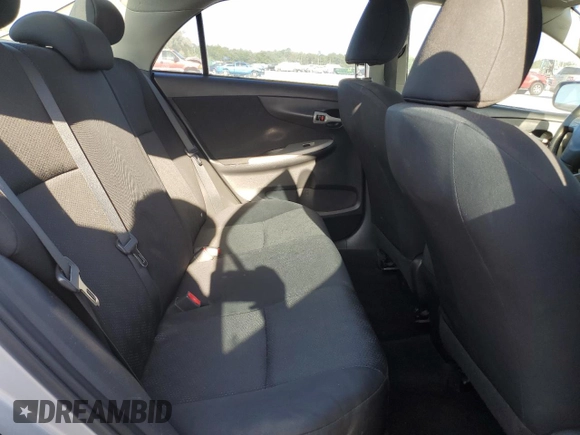 2010 Toyota Corolla z VIN 1NXBU4EE2AZ281538, wystawiony jako Copart lot #54864765 z przebiegiem 157 326 mil mil oraz Szkoda całkowita • Salvage title. Historia ofert i sprzedaży dostępna na DreamBid. Obrazek 10.