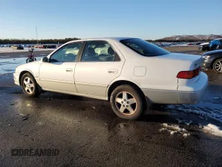 2001 Toyota Camry CE with VIN JT2BG22K310571331, listed as a Copart auction lot 44842295 with 132,839 mi miles and Clean Title. Bid and sale history available at carsss.com. Image 2.