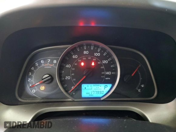 2013 Toyota RAV4 XLE с VIN JTMRFREV3DD006436, выставлен на аукционе Copart как лот 63551775 с пробегом 177 990 миль миль и Списание • Salvage title. История ставок и продаж доступна на DreamBid. Изображение 9.
