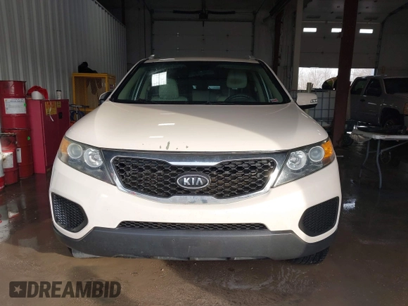 2012 Kia Sorento LX with VIN 5XYKTDA25CG226072, listed as a IAAI auction lot 41398669 with 229,218 mi miles. Bid and sale history available at carsss.com. Image 12.