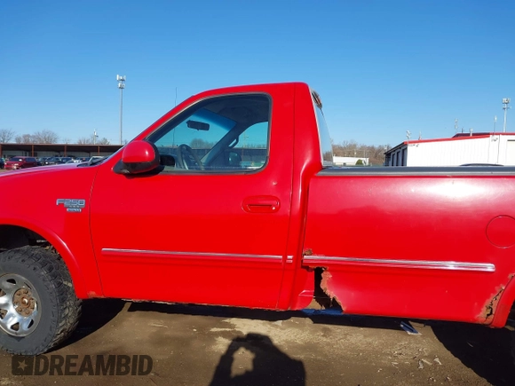 1998 Ford F-250 with VIN 1FTPF28L8WNA78805, listed as a IAAI auction lot 41824199 with 111,707 mi miles and . Bid and sale history available at DreamBid. Image 14.