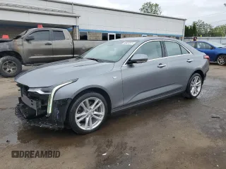 2021 Cadillac CT4 Luxury z VIN 1G6DK5RK0M0148168, wystawiony jako Copart lot #55623515 z przebiegiem 35 608 mil mil oraz Szkody całkowita. Historia ofert i sprzedaży dostępna na DreamBid. Obrazek 1.