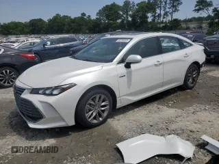 2019 Toyota Avalon Limited Hybrid z VIN 4T1B21FB2KU011171, wystawiony jako Copart lot #56296585 z przebiegiem 52 679 mil mil oraz Szkoda całkowita • Salvage title. Historia ofert i sprzedaży dostępna na DreamBid. Obrazek 1.