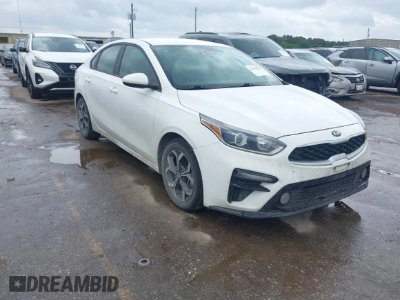2020 Kia Forte LXS z VIN 3KPF24AD9LE208838, wystawiony jako IAAI lot #42149658 z przebiegiem 160 793 mil mil oraz . Historia ofert i sprzedaży dostępna na DreamBid. Obrazek 1.