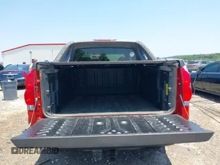 2005 Chevrolet Avalanche LT with VIN 3GNEC12Z35G179854, listed as a IAAI auction lot 42443728 with 263,042 mi miles and . Bid and sale history available at DreamBid. Image 17.